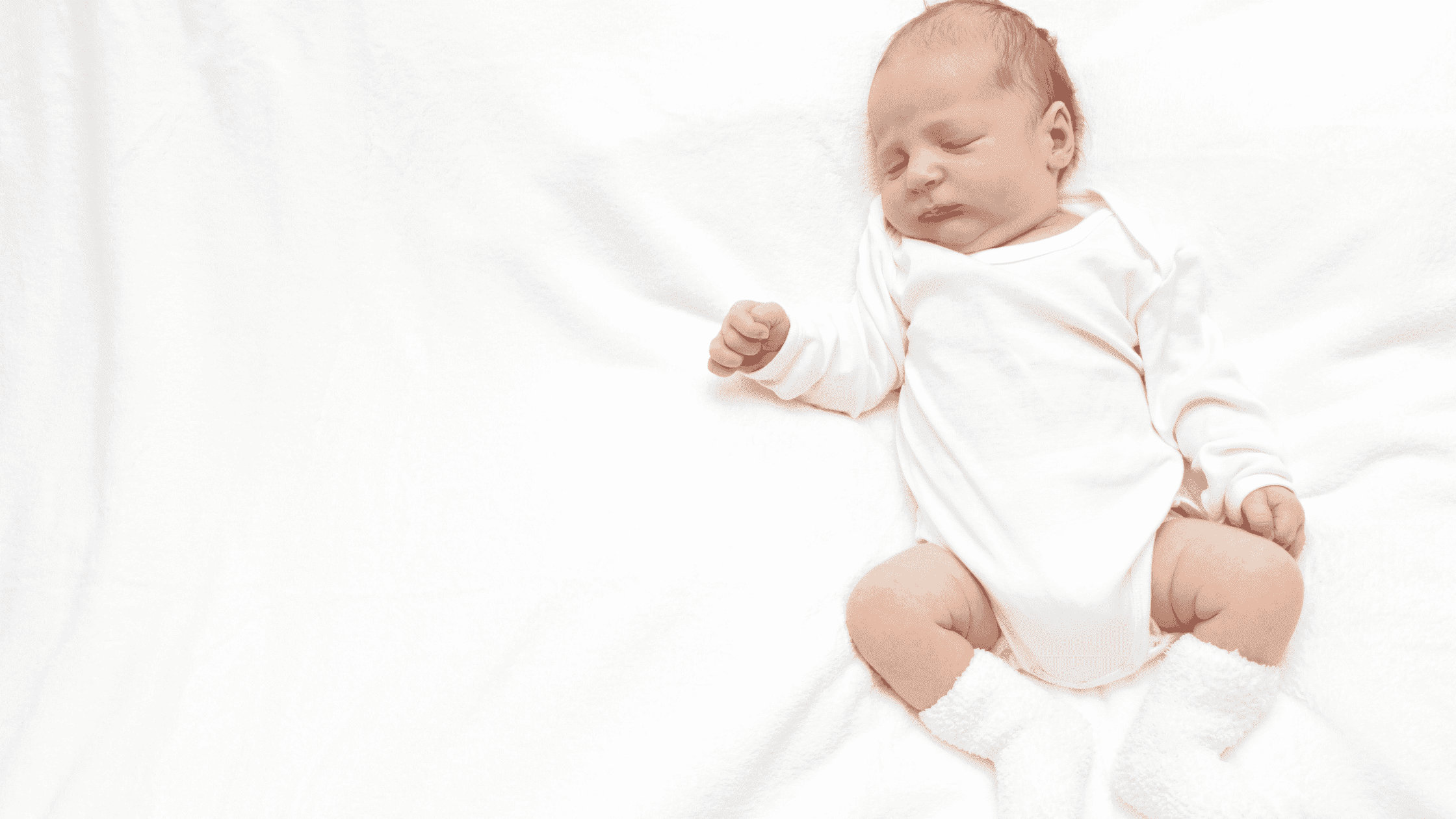 Baby schläft sicher